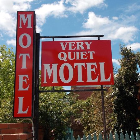 Cowra Crest Motel Екстериор снимка