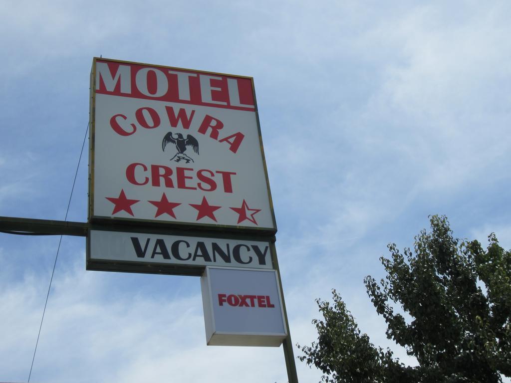Cowra Crest Motel Екстериор снимка